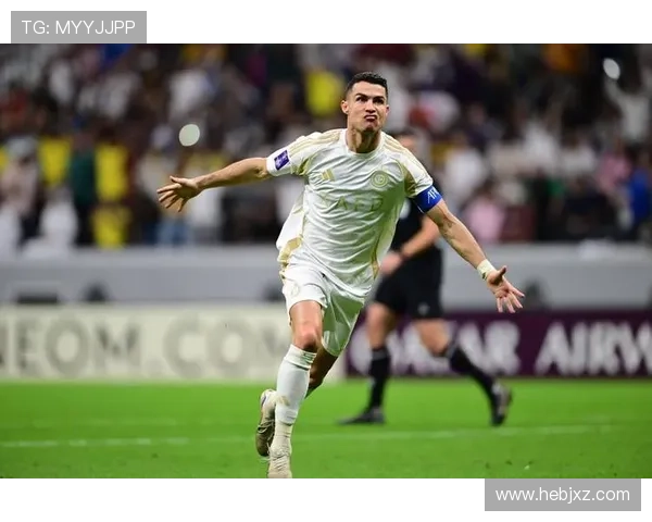 全球足球历史上最高最壮的球星是谁他的身高与体重能带来哪些优势