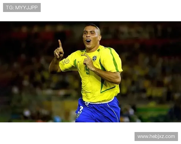 简单足球球星介绍：了解世界足坛巨星背后的故事与成就