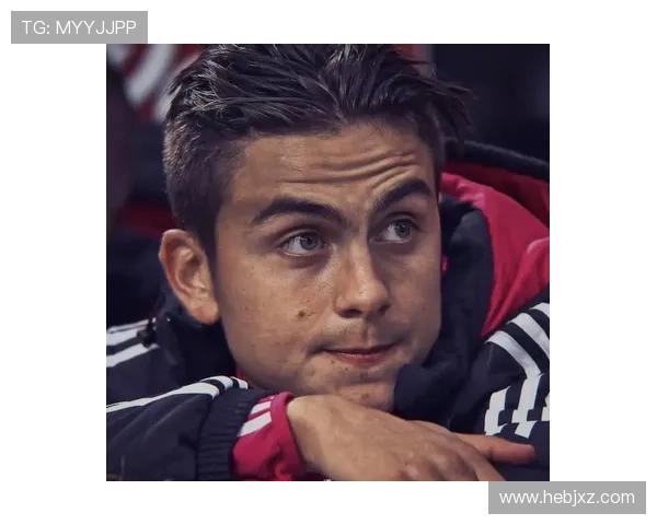 足球明星搞笑形象男生头像展现独特个性和幽默风采的另类魅力